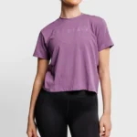SIGNATURE CROPPED TEE
